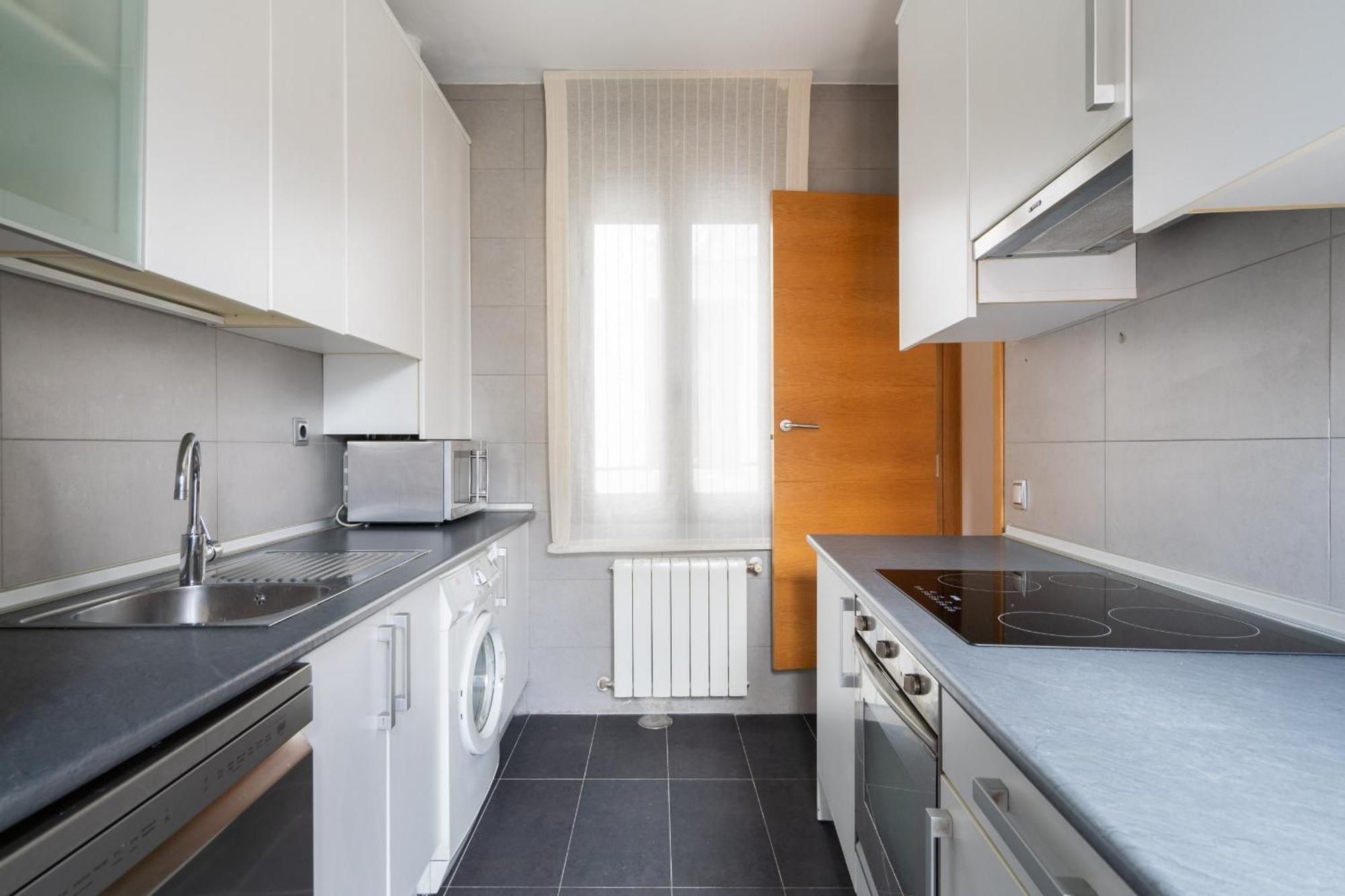 Apartamento Exterior En Lavapies Alquiler Temporal マドリード エクステリア 写真