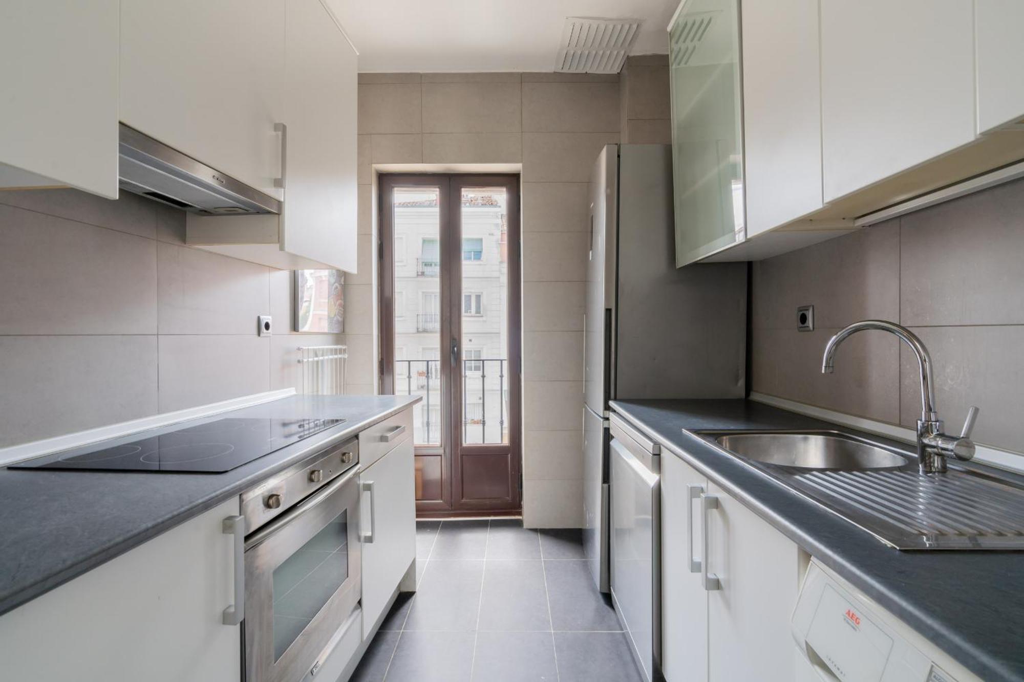 Apartamento Exterior En Lavapies Alquiler Temporal マドリード エクステリア 写真