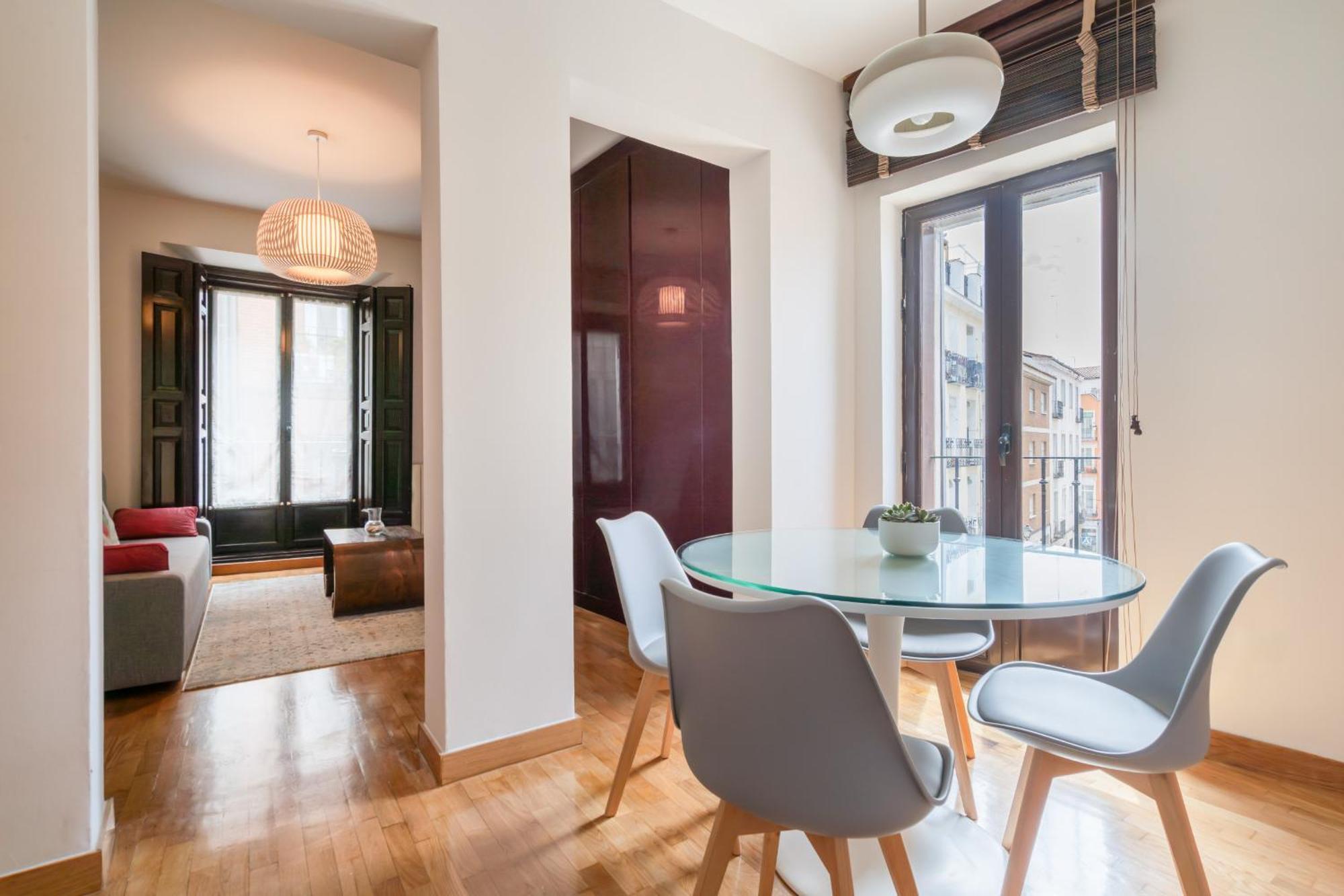 Apartamento Exterior En Lavapies Alquiler Temporal マドリード エクステリア 写真